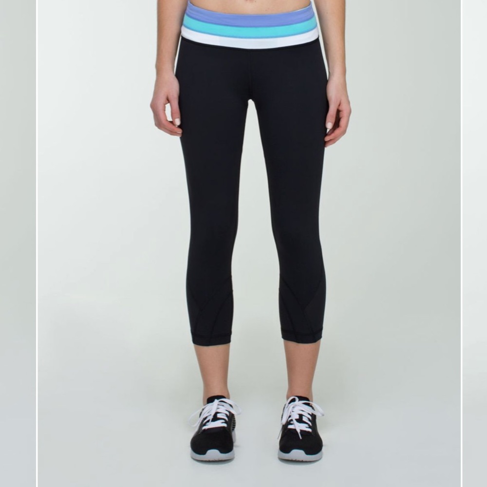 LULULEMON Black Blue Yoga Run Crop Leggings Tights